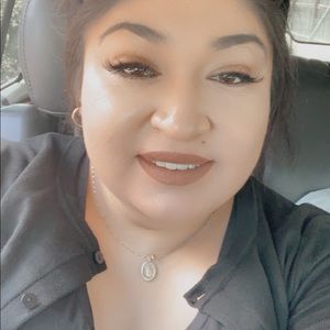 Meet your Posher, Glenda